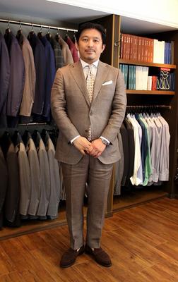 Model：BLACK LABEL COMFORT
Fabric：Caccioppoli 100％Linen