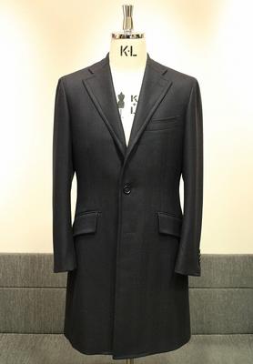 Model:BLACK LABEL SINGLE CHESTER COAT
Fabric:LORO PIANA 100％Wool WINTER ZELANDER