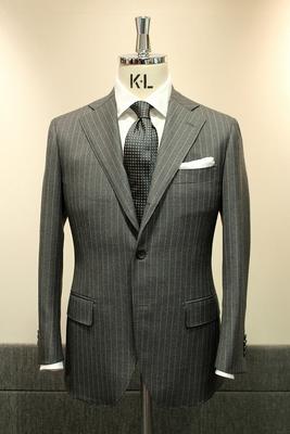 Model：BLACK LABEL COMFORT
Fabric：CANONICO 100％Wool
