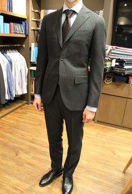 Model:BLACK LABEL COMFORT
Fabric:DRAPERS BLAZON 100％Wool（SUPER150'S）