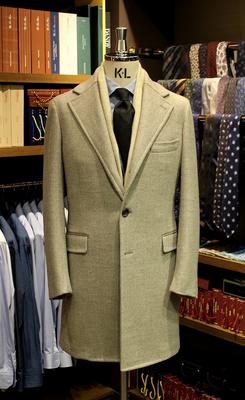 Model:BLACK LABEL SINGLE CHESTER COAT
Fabric：LORO PIANA“PECORA NERA”