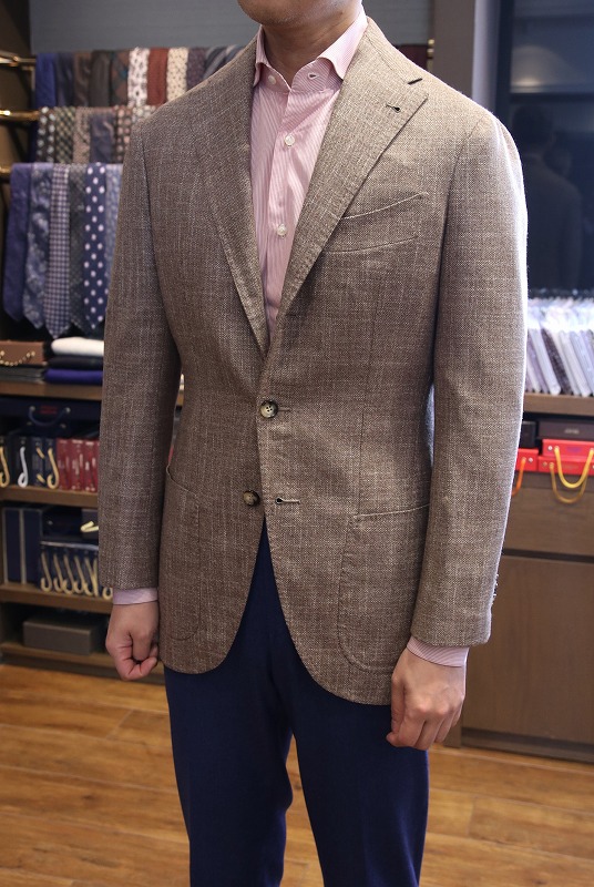 CACCIOPPOLIのWOOL,SILK&CASHMEREできれいなBESPOKE JACKETが出来上がりました！