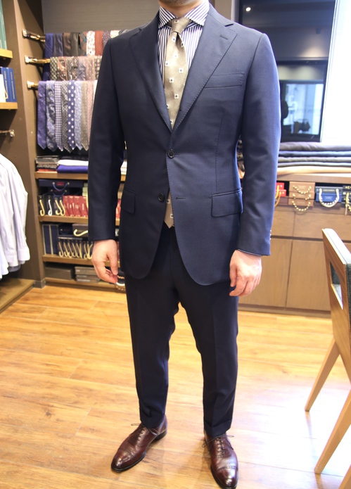 17AW_W_CN_SUIT1_2.JPG