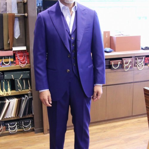 peaklapel-three-piece-suit-20250901-05.jpg