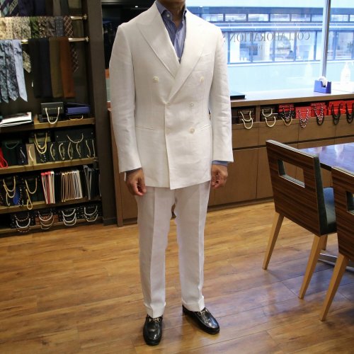 Column_LInenSuit_15.jpg