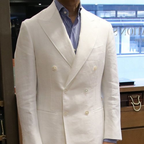 Column_LInenSuit_16.jpg