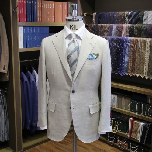 Column_LInenSuit_46.JPG