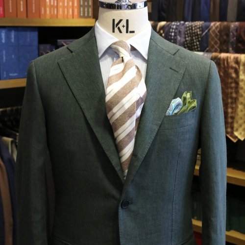 Column_LInenSuit_75.JPG