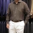 オーダーリネンシャツで夏の装いを快適に