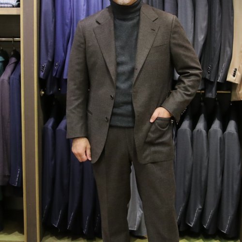 flannel-suit-loropiana-202510-16.jpg