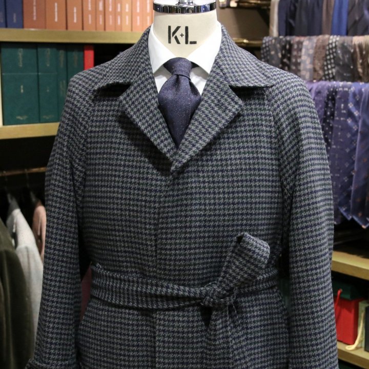 シンプルで着心地の良いオーダーラグランコート