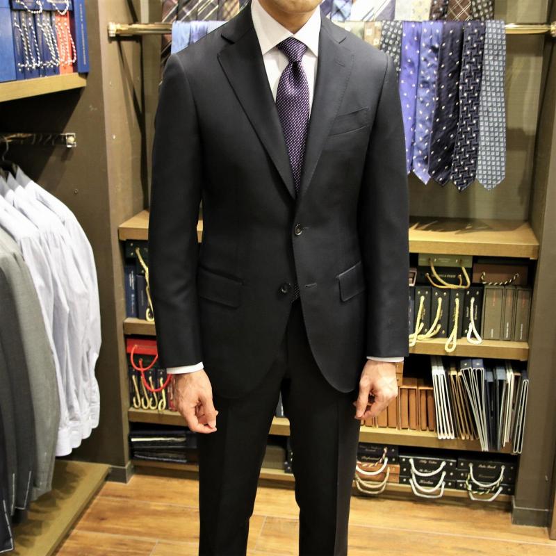 MODEL：BLACK LABEL
FABRIC：DORMEUIL 