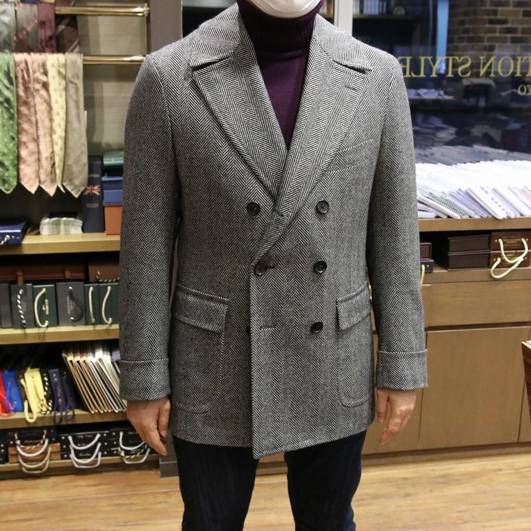 MODEL：PEA COAT（GIACCONE）
FABRIC：DRAPERS 100％CASHMERE