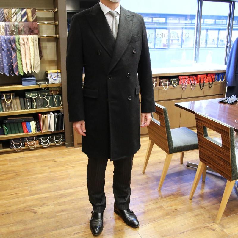 MODEL：DOUBLE CHESTER COAT
FABRIC：CESARE GATTI　100％CASHMERE