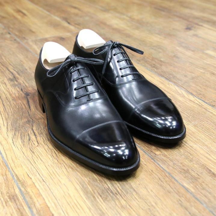 BESPOKE SHOES by YUKI SHIRAHAMA BOTTIER
Cap toe