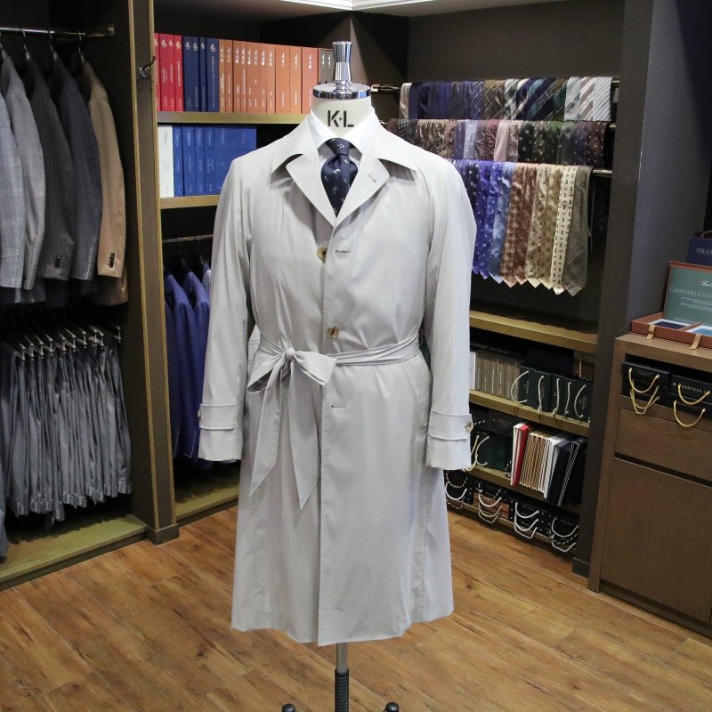 MODEL：SINGLE RAGLANSLEEVE COAT
FABRIC：LORO PIANA RAINSYSTEM® WOOL,NYLON,SILK&POLYURETHANE