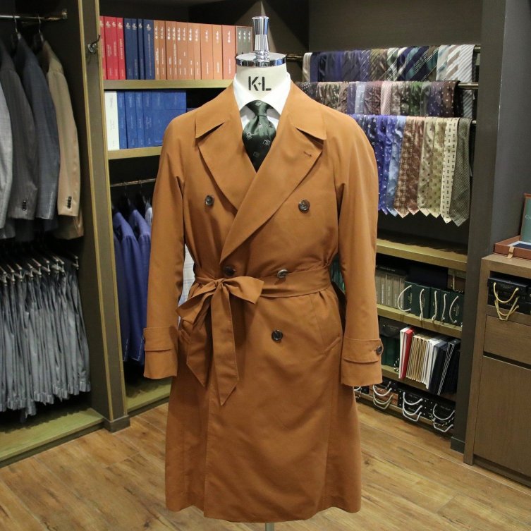 MODEL：DOUBLE RAGLANSLEEVE COAT
FABRIC：BRITISH MILLERRAIN　100％POLYESTER（PEACHED MICRO FIBER)