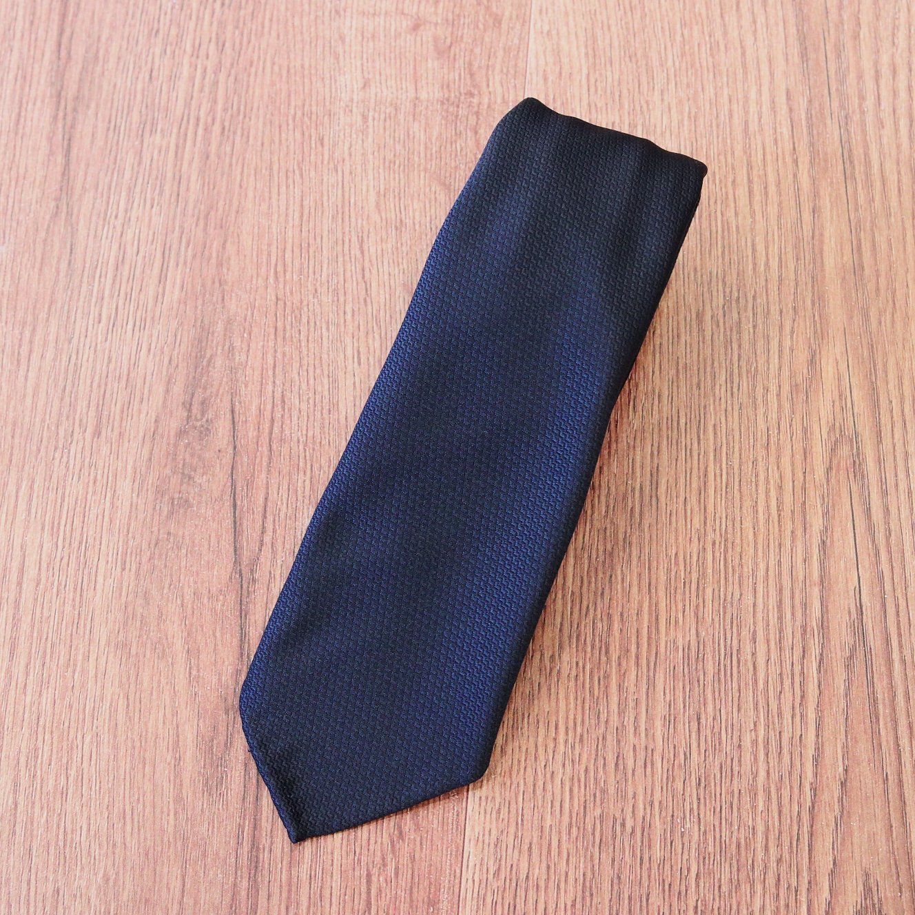 Brand：Atto Vannucci
Model：Settepieghe
Comp：100％Silk
Size：8.5×150㎝