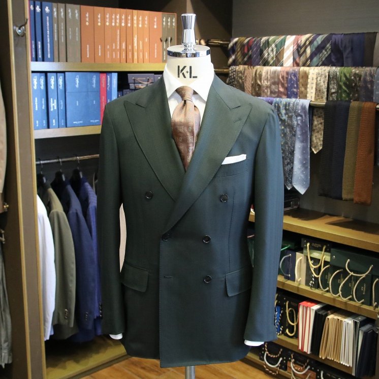 MODEL：BLACK LABEL
FABRIC：DRAPERS 100％WOOL