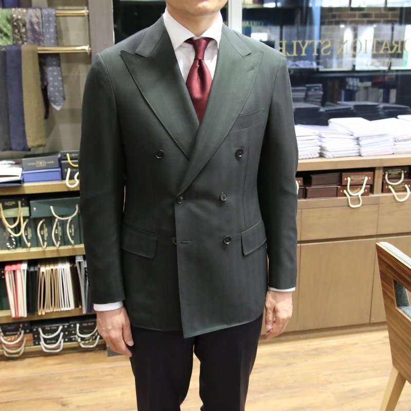 MODEL：BLACK LABEL
FABRIC：DRAPERS 100％WOOL