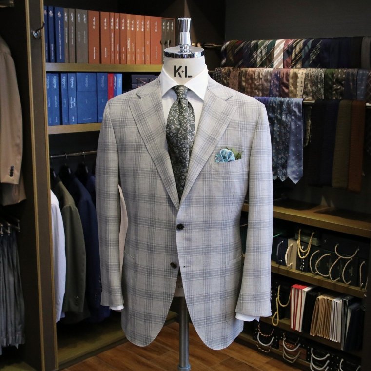 MODEL：BLACK LABEL
FABRIC：LORO PIANA 