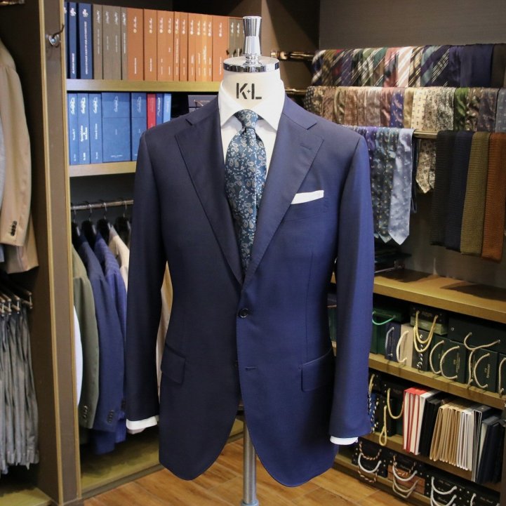 MODEL：BLACK LABEL
FABRIC：LORO PIANA 