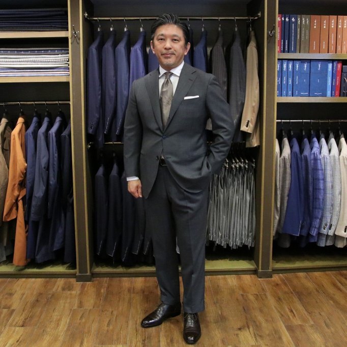 MODEL：BLACK LABEL
FABRIC：DRAPERS 