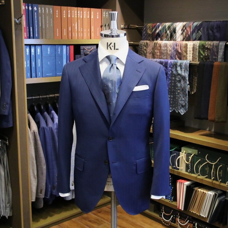 MODEL：BLACK LABEL
FABRIC：CARLO BARBERA 100％WOOL