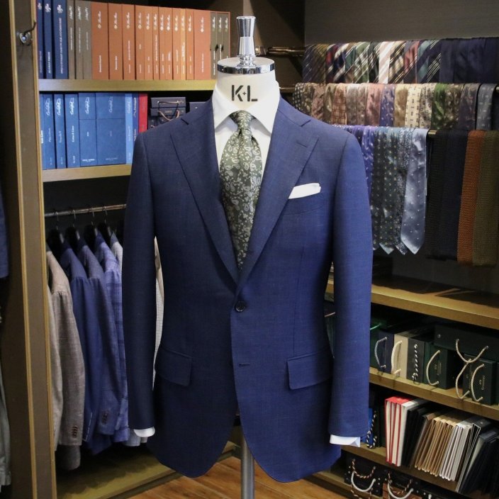 MODEL：BLACK LABEL
FABRIC：Cloth Ermenegildo Zegna 