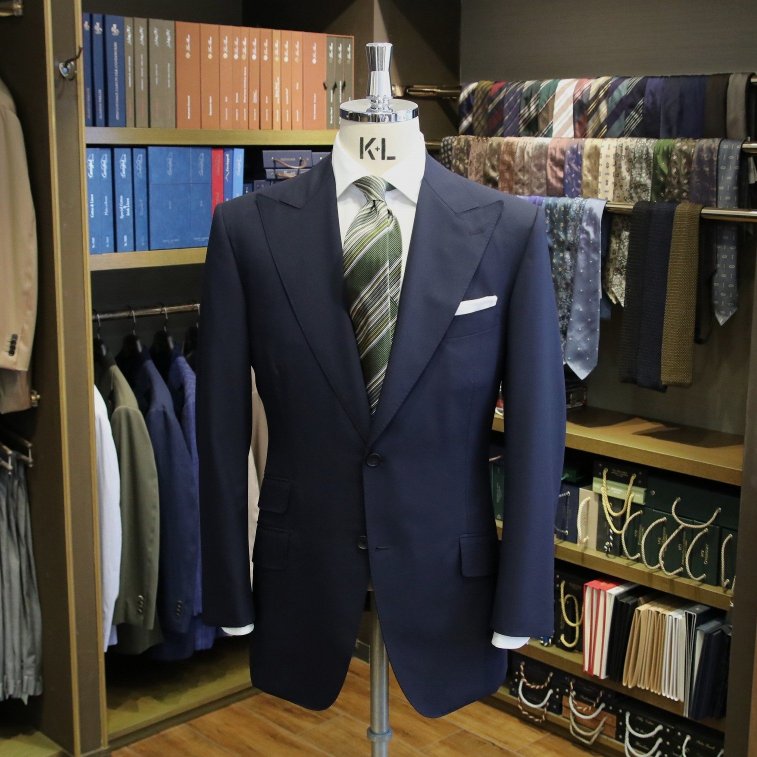 MODEL：BLACK LABEL
FABRIC：DRAPERS 100％WOOL
