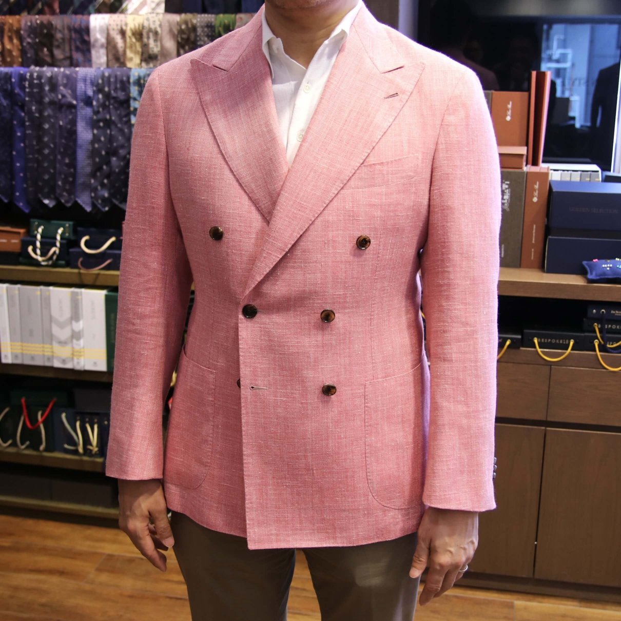 MODEL：BLACK LABEL
FABRIC：STANDEVEN "MONTROSE BAY" Wool,Silk&Linen